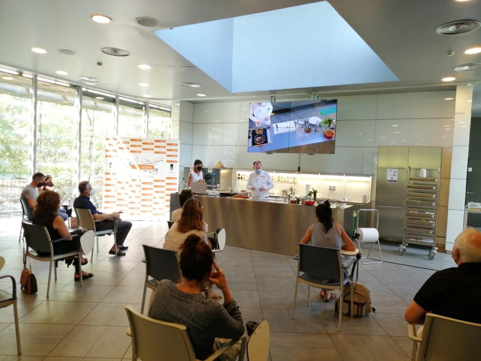 ​El menjador de l’escola Terra Nostra d’Olost entra a formar part d’una prova pilot que potencia el producte del territori i els hàbits sostenibles i saludables entre els infants